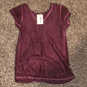 Gigi Moda Maroon Tee